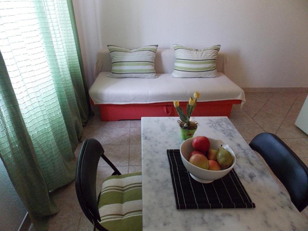 Apartment Ivana Vodice Exterior photo