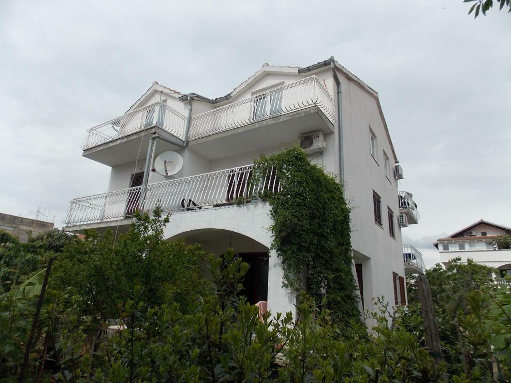 Apartment Ivana Vodice Exterior photo